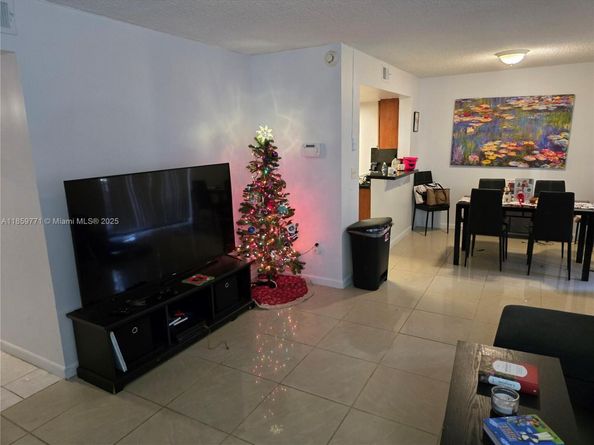 3228 Coral Lake Ln 3228, Coral Springs FL 33065