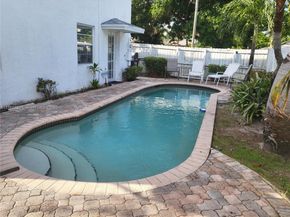 1040 NE 16th Ave, Fort Lauderdale FL 33304