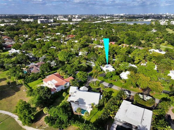 1130 W Cypress Dr V16, Pompano Beach FL 33069