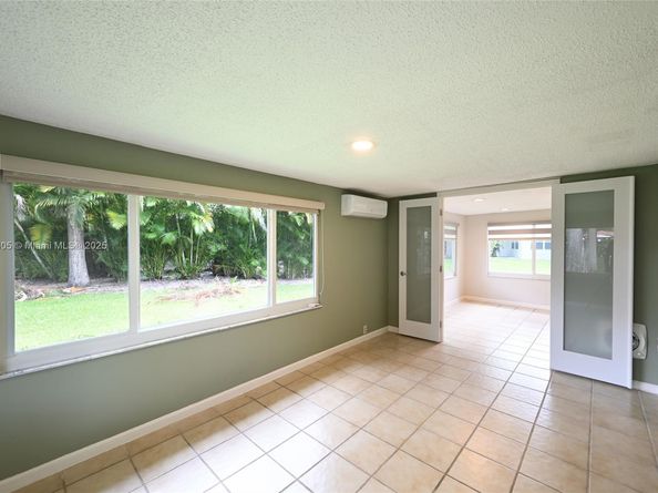 1130 W Cypress Dr V16, Pompano Beach FL 33069