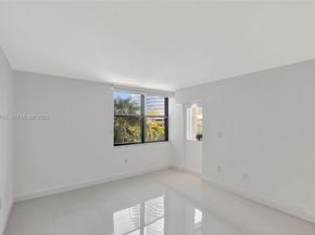 2333 Brickell Ave 305, Miami FL 33129