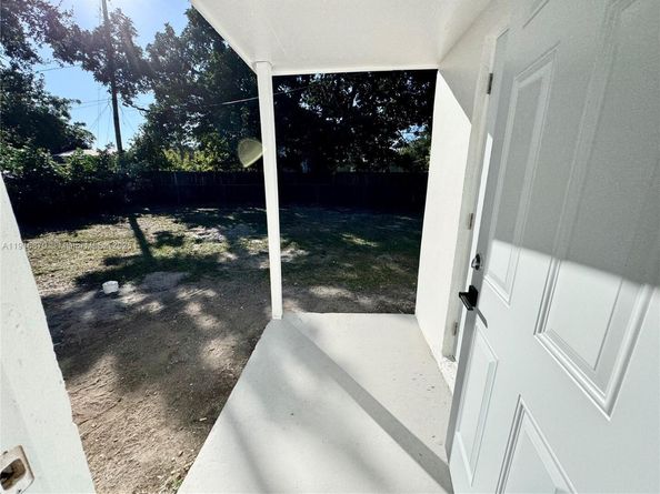 16130 NW 37th Ct, Miami Gardens FL 33054