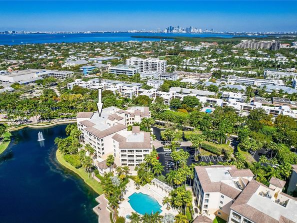 701 Crandon Blvd 302, Key Biscayne FL 33149