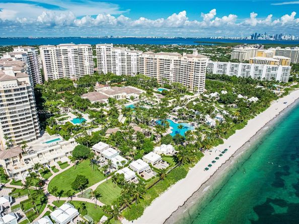 701 Crandon Blvd 302, Key Biscayne FL 33149