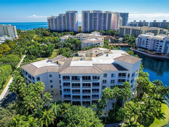 701 Crandon Blvd 302, Key Biscayne FL 33149