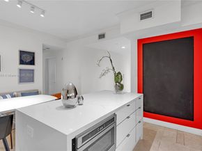 701 Crandon Blvd 302, Key Biscayne FL 33149