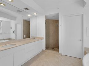 701 Crandon Blvd 302, Key Biscayne FL 33149