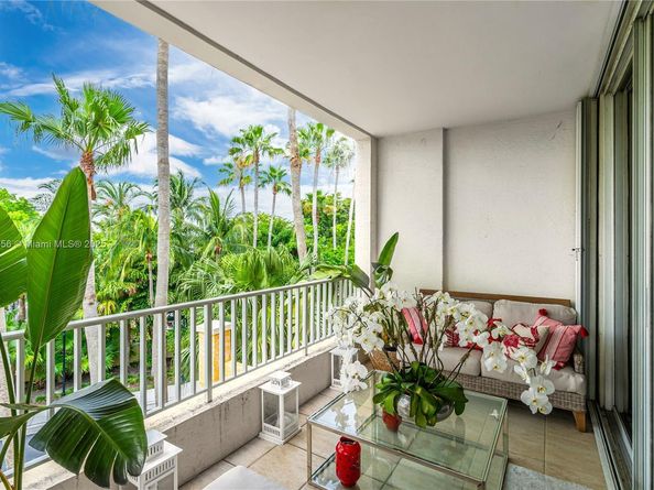 701 Crandon Blvd 302, Key Biscayne FL 33149