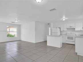 350-352 NW 33rd St, Miami FL 33127