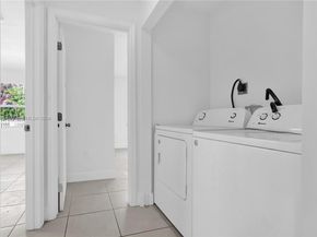 350-352 NW 33rd St, Miami FL 33127