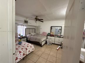 3674 SW 25th St, Miami FL 33133