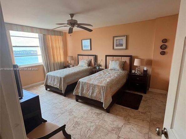 1301 NE Miami Gardens Dr 926W, Miami FL 33179