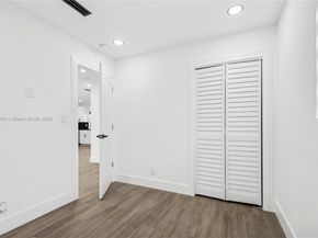 6541 NW 5th St, Margate FL 33063