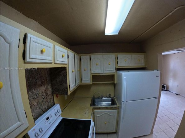 6820 W Flagler St 101, Miami FL 33144