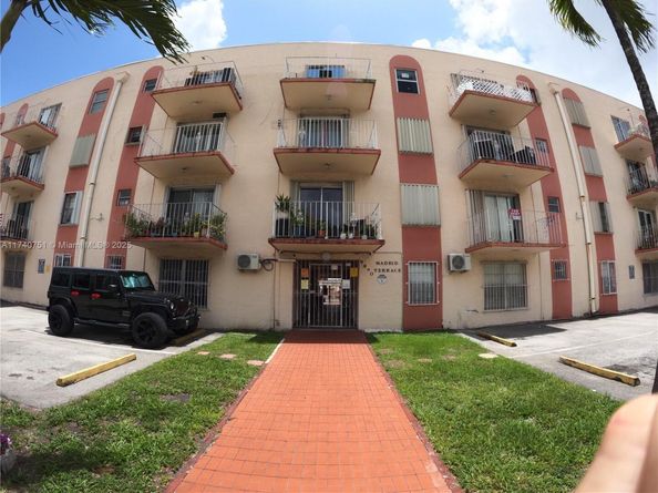 6820 W Flagler St 101, Miami FL 33144