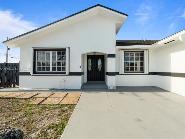 13400 SW 182nd St, Miami FL 33177
