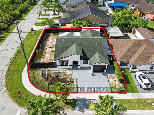 13400 SW 182nd St, Miami FL 33177