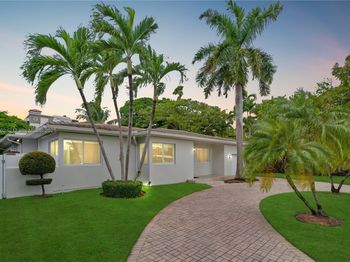 12932 Ixora Rd