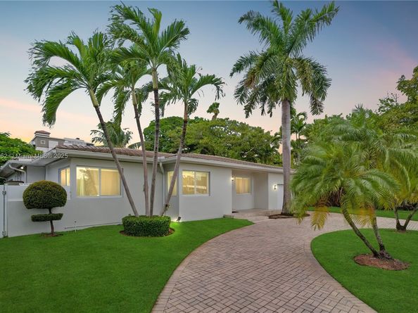 12932 Ixora Rd, North Miami FL 33181
