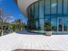 175 SE 25 Rd 501, Miami FL 33129