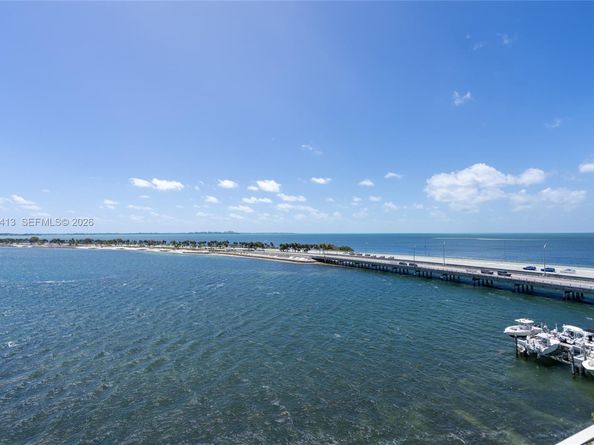 175 SE 25 Rd 501, Miami FL 33129
