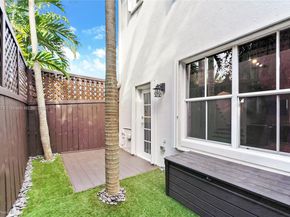 2970 Bird Ave 15, Miami FL 33133