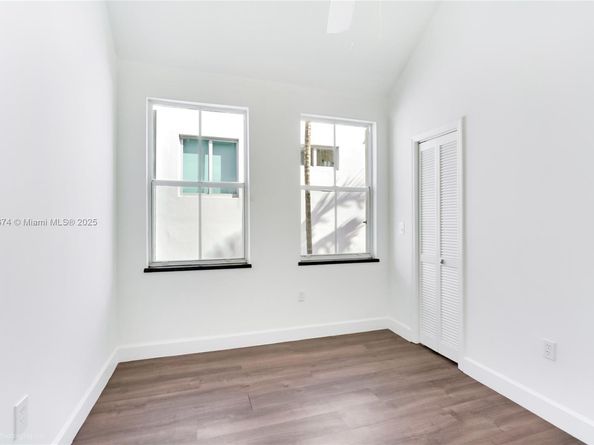 2970 Bird Ave 15, Miami FL 33133