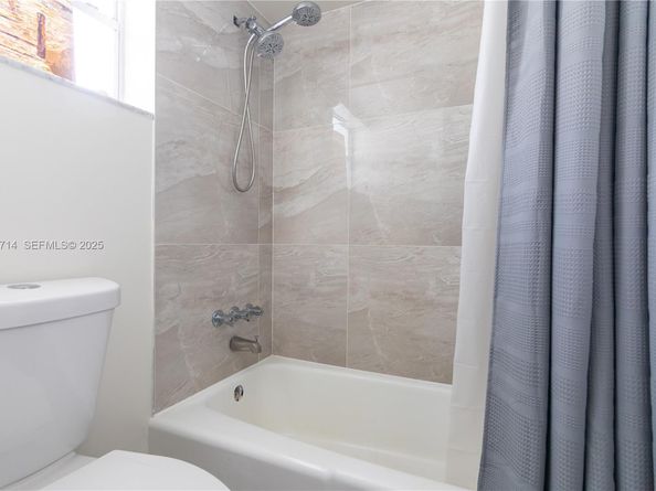 3600 NE 170th St 308, North Miami Beach FL 33160