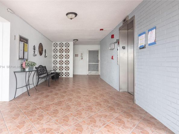 3600 NE 170th St 308, North Miami Beach FL 33160