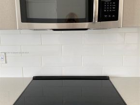 2505 NE 193rd St 4207, Miami FL 33180