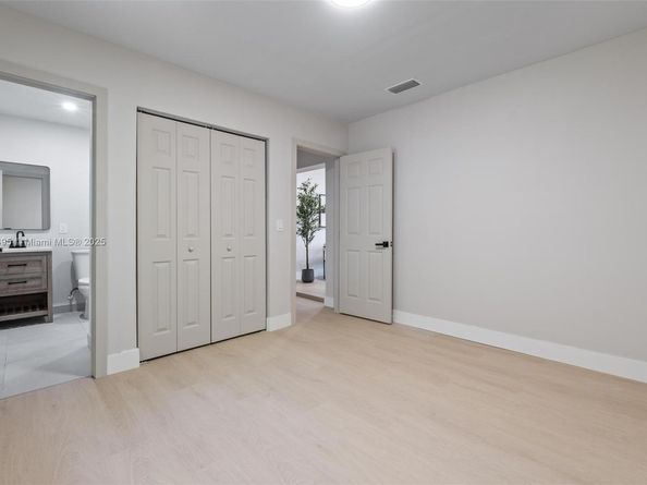 511 SW 72nd Ave, North Lauderdale FL 33068