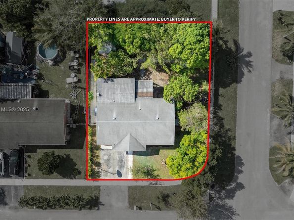 511 SW 72nd Ave, North Lauderdale FL 33068