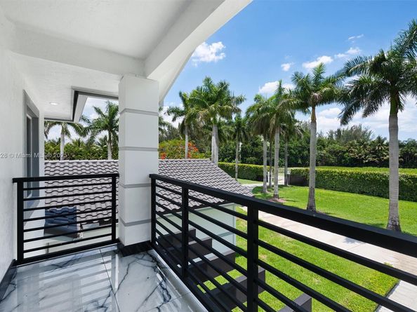 5121 SW 210th Ter, Southwest Ranches FL 33332