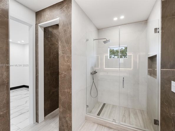 5121 SW 210th Ter, Southwest Ranches FL 33332