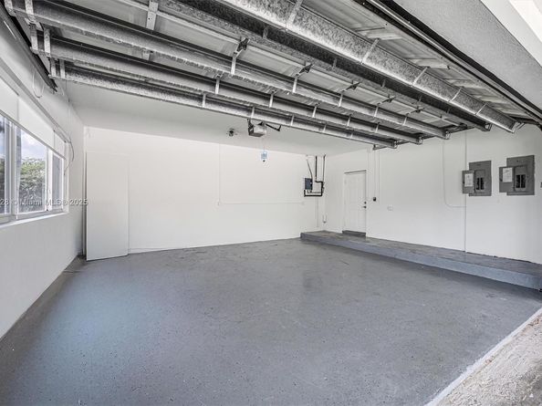 5121 SW 210th Ter, Southwest Ranches FL 33332