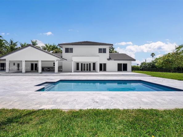 5121 SW 210th Ter, Southwest Ranches FL 33332