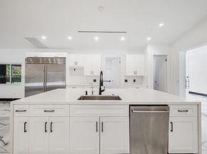 5121 SW 210th Ter, Southwest Ranches FL 33332