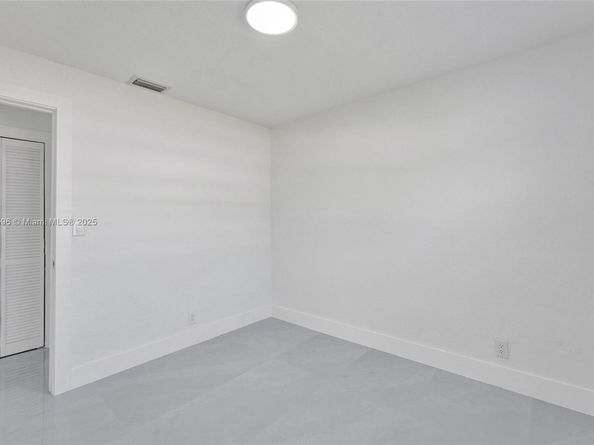 6930 SW 24th Ct, Miramar FL 33023