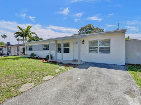 6930 SW 24th Ct, Miramar FL 33023