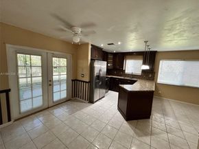 8801 SW 9th Ct, Pembroke Pines FL 33025