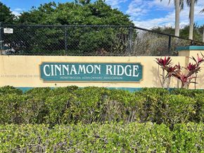 8801 SW 9th Ct, Pembroke Pines FL 33025