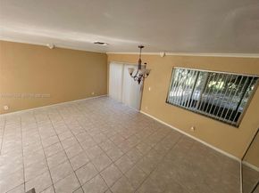 8801 SW 9th Ct, Pembroke Pines FL 33025