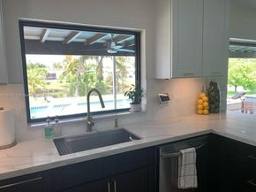 9865 SW 16th St, Miami FL 33165
