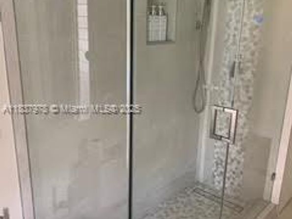 9865 SW 16th St, Miami FL 33165