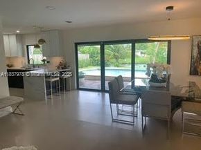 9865 SW 16th St, Miami FL 33165