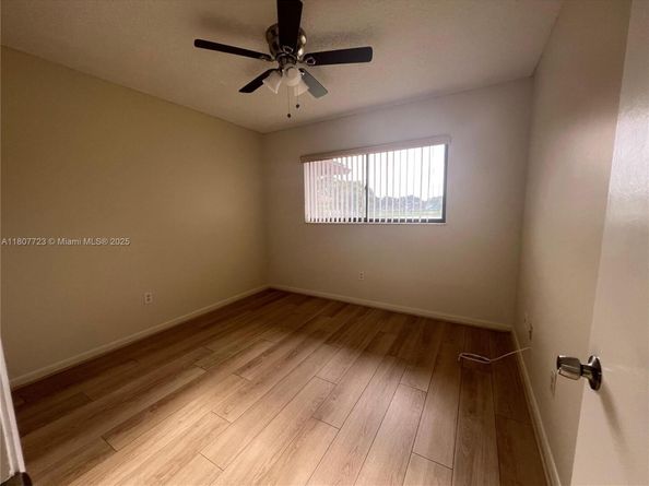 9873 N Belfort Cir 215, Tamarac FL 33321