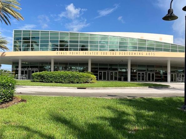 9873 N Belfort Cir 215, Tamarac FL 33321