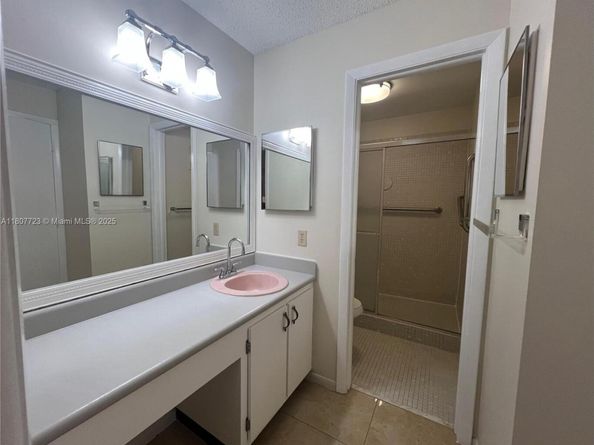 9873 N Belfort Cir 215, Tamarac FL 33321