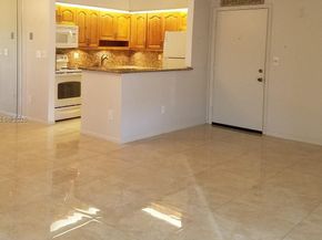9873 N Belfort Cir 215, Tamarac FL 33321