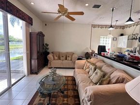 4852 NW 19th St, Coconut Creek FL 33063